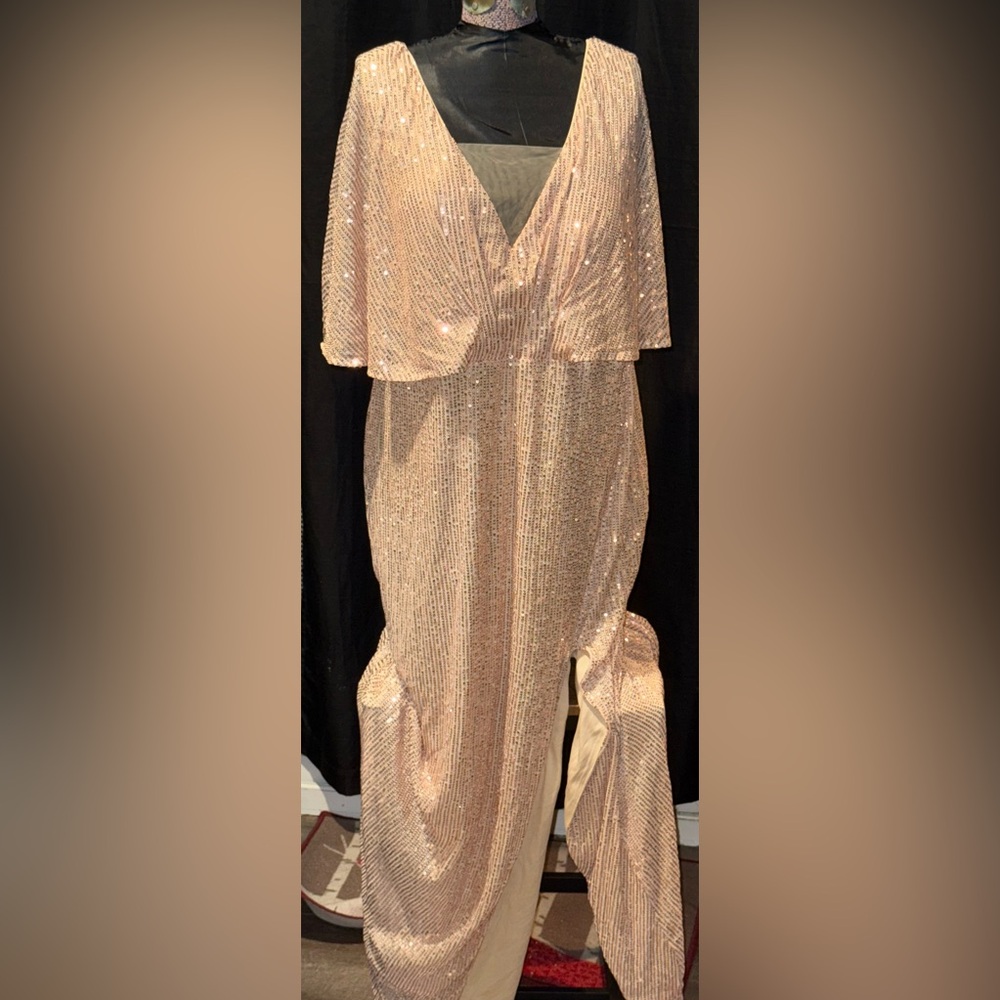 Stunning Gold Sequin Maxi Dress by Giffniseti Size 2XL